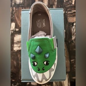 NEW TOM’S Kids Size 11T - Glow in the Dark Dino Shoes